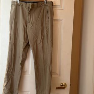 Men’s Banana Republic , size 34x30, beige Chinos